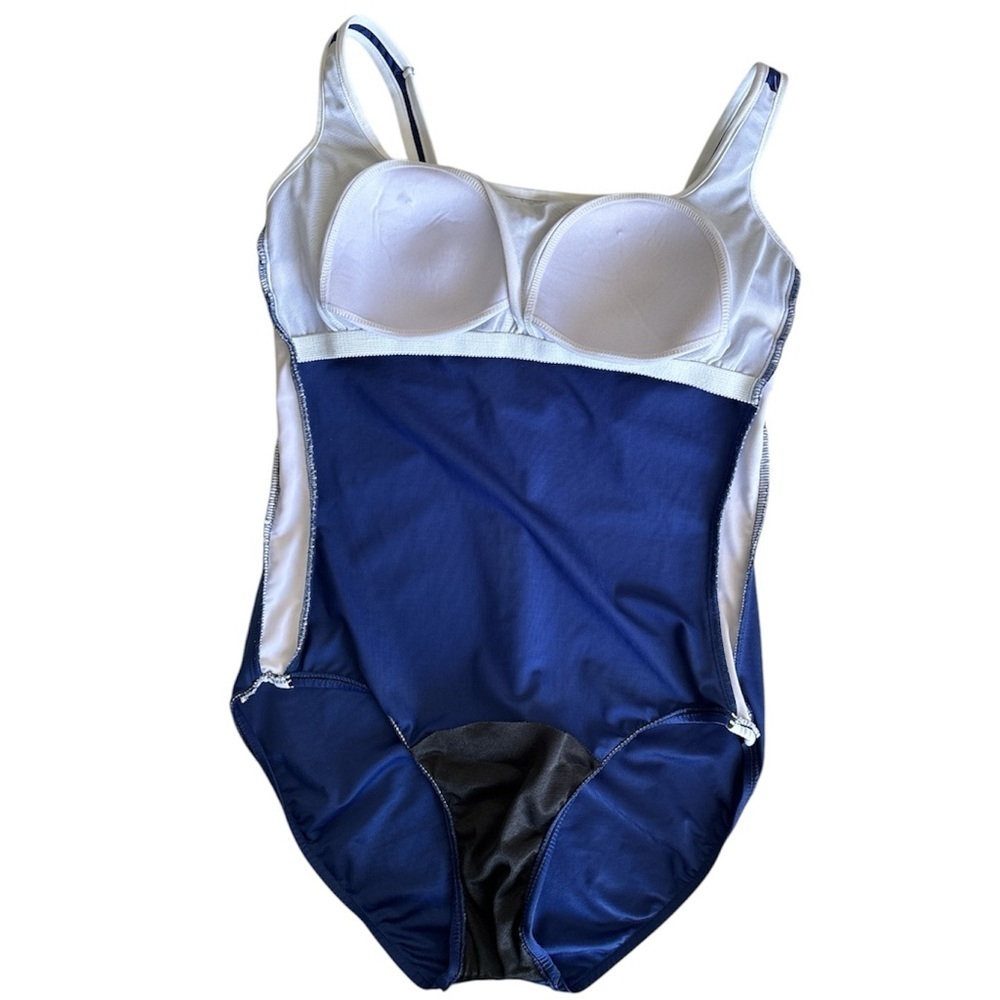 MIRACLESUIT, One Piece Sporty Swimsuit. Size 16? - Picture 8 of 11